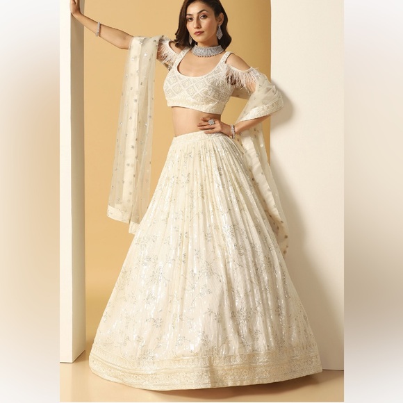 MEENAGURNAM Ivory Lehenga Georgette Embellished Thread Sequin Work - Picture 1 of 4